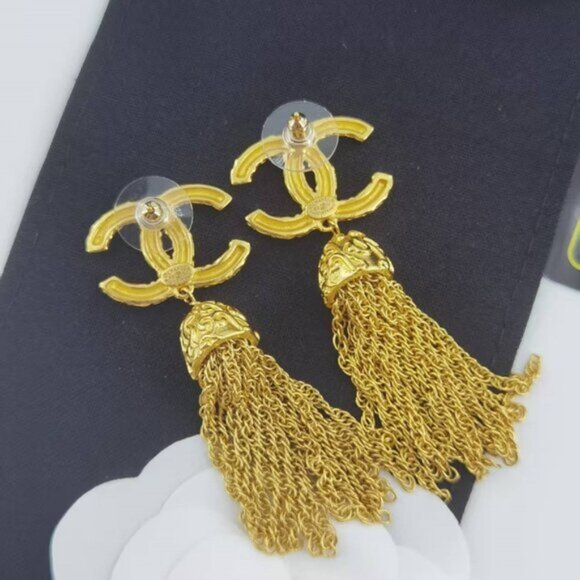 ✨✨Chanel Earring - Picture 1 of 9